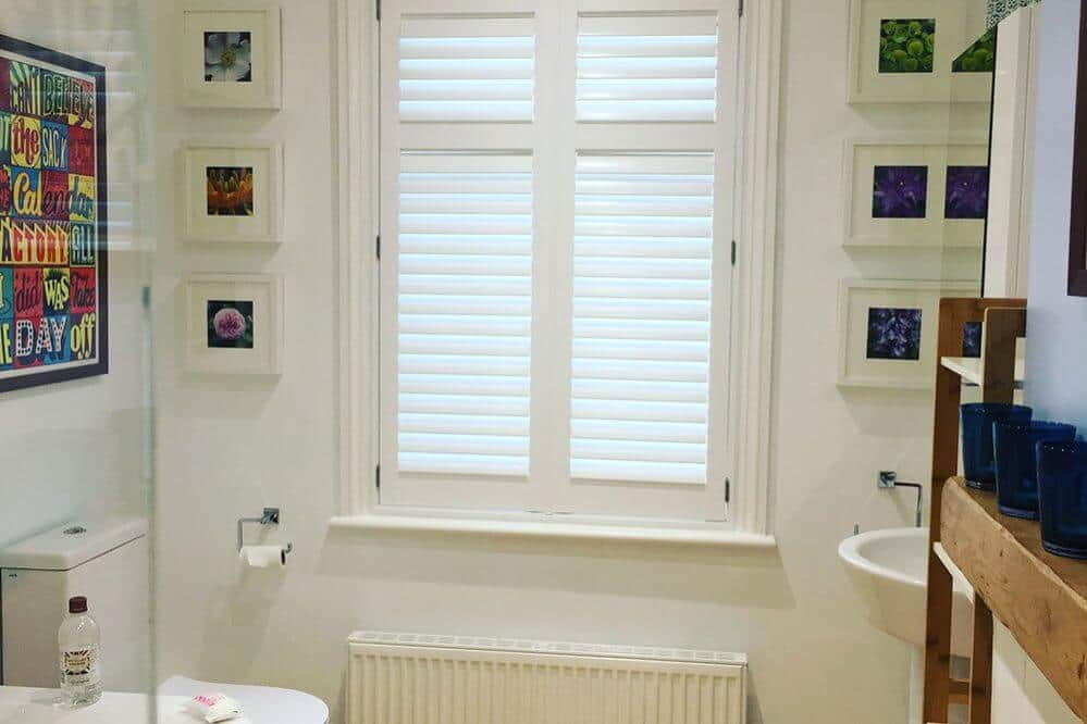 Bathroom Full Height 63mm hidden rod